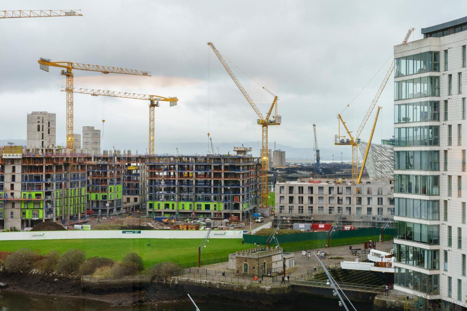 Stylish City Centre 2 Bedroom Apartment With Belfast Cityscape View Luaran gambar